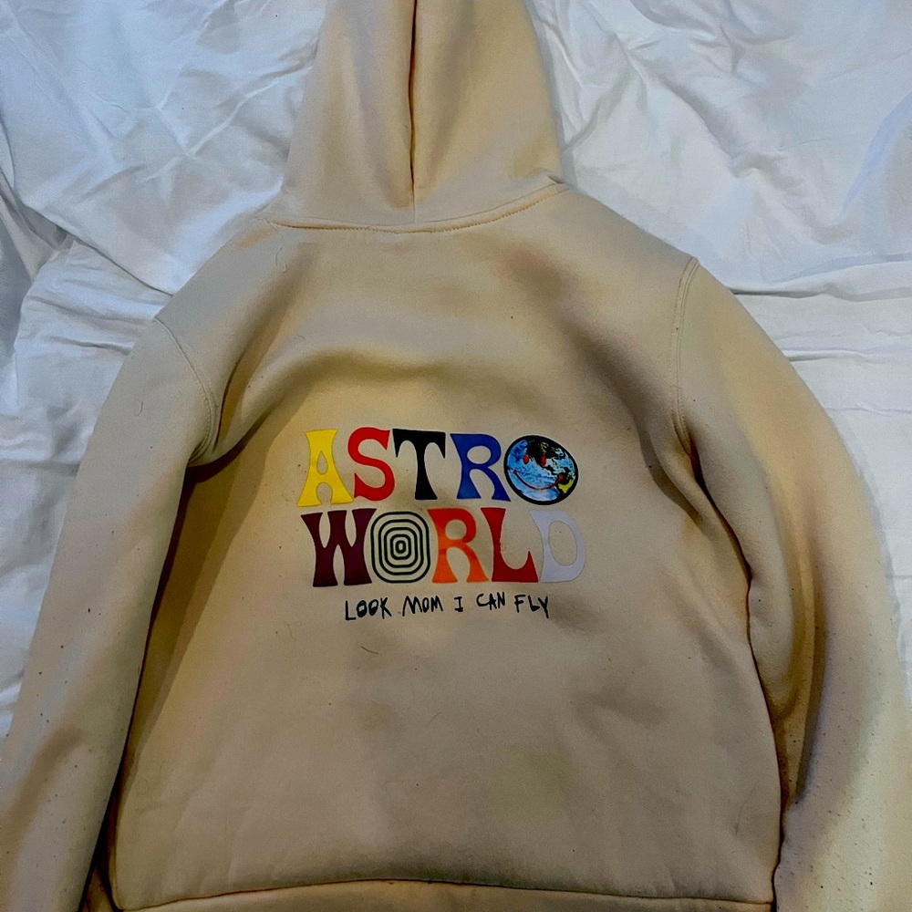 Travis Scott astroworld merch size small. Very light hoodie with little use.